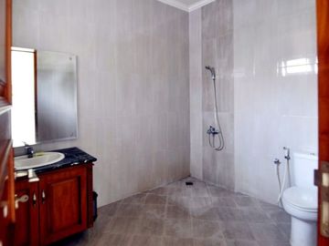 Rumah Super Keren Kondisi Terawat di Rajawali bintaro Sektor 9|LR-7743