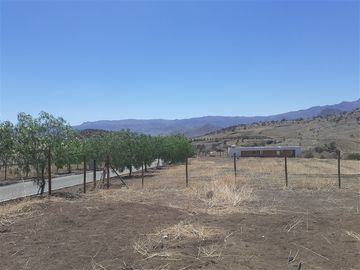 Parcela APE venta Colina-Hacienda Chacabuco - usos regulados