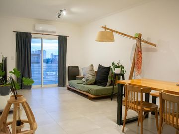Departamento de 2 ambientes con cochera en venta en Tigre