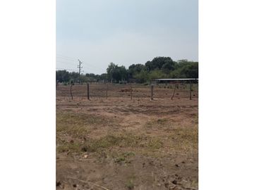 MAGNIFICO RANCHO A ORILLA DE CARRETERA EN TONALÀ