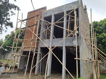 rumah unik berkualitas tinggi 3 lt dibandung barat
