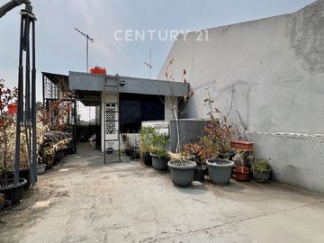 Rumah 2½ Lt Siap Huni Akses Jalan Lebar Di Kelapa Gading S9753