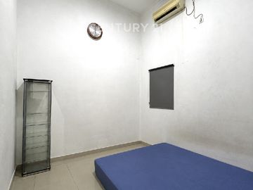 Rumah 2½ Lt Siap Huni Akses Jalan Lebar Di Kelapa Gading S9753