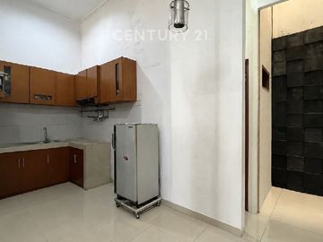 Rumah 2½ Lt Siap Huni Akses Jalan Lebar Di Kelapa Gading S9753