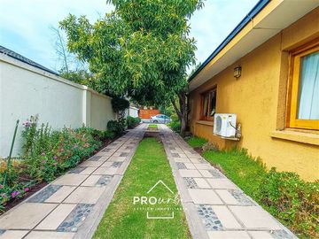 Casa en Venta en CASA FAMILIAR EN 532 M2 DE TERRENO...