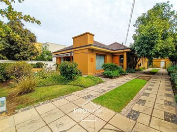 Casa en Venta en CASA FAMILIAR EN 532 M2 DE TERRENO...