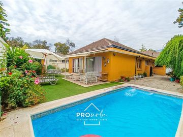 Casa en Venta en CASA FAMILIAR EN 532 M2 DE TERRENO...