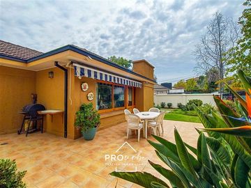 Casa en Venta en CASA FAMILIAR EN 532 M2 DE TERRENO...