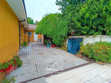 Casa en Venta en CASA FAMILIAR EN 532 M2 DE TERRENO...