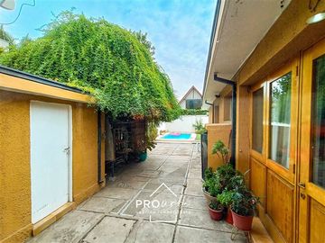 Casa en Venta en CASA FAMILIAR EN 532 M2 DE TERRENO...