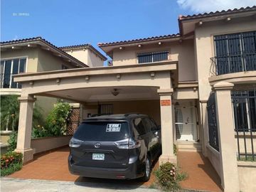 VENDO CASA CONDADO DEL REY CASA EN PASEO DORADO 4REC