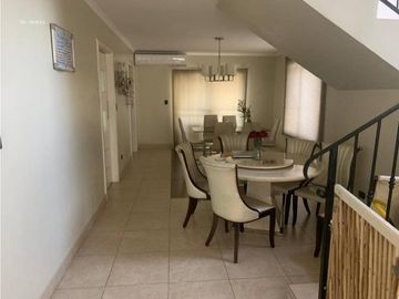 VENDO CASA CONDADO DEL REY CASA EN PASEO DORADO 4REC