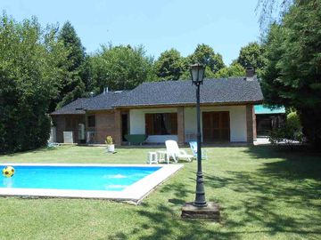 Chalet en venta en Parque Leloir