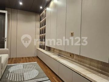 Rumah Full Interior & Fully Furnished Cluster Fiordini Illago Gading Serpong