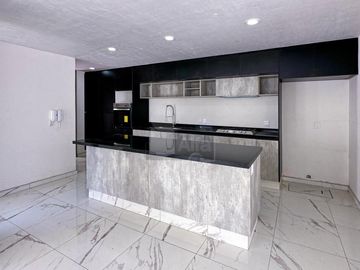 Casa en venta en Metepec de 4 habitaciones y 128m2 de jardín