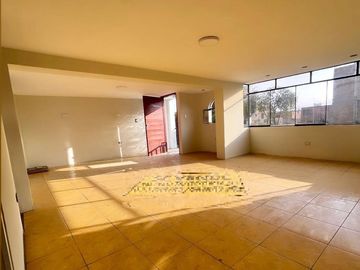 Departamento En Venta – Frente A Parque, San Martin De Porres