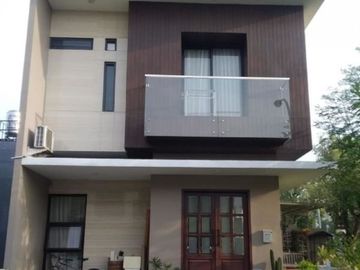 Rumah Dian Istana MINIMALIS SIAP HUNI selatan timur