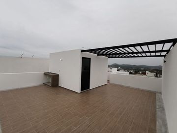 CASA VENTA JURIQUILLA QUERETARO CON ROOF GARDEN