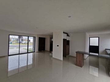 CASA VENTA JURIQUILLA QUERETARO CON ROOF GARDEN