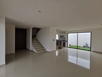 CASA VENTA JURIQUILLA QUERETARO CON ROOF GARDEN