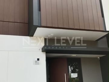 Rumah 3 Kamar Tidur Di Cluster Regia Summarecon Crown Gading Bekasi Jawa Barat Bebas Banjir