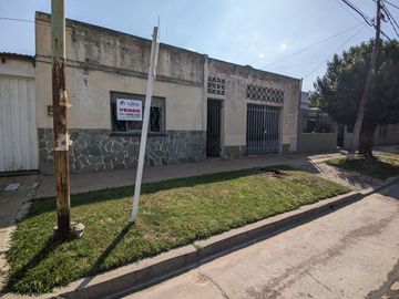 En Venta - Casa Americana S/ Lote 10x34 Para Refaccionar
