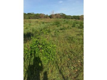 RANCHO A LA ENTRADA DE POBLADO CERCA DEL AEROPUERTO