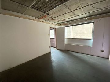 Oficina en Venta en Teatinos / Catedral / Morandé