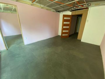 Oficina en Venta en Teatinos / Catedral / Morandé