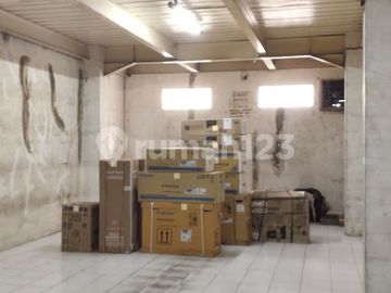 Ruko Gudang 3 Lantai Bangunan Kokoh Duta Mas Jakarta Barat