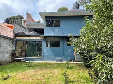 Venta casa en Fraccionamiento Monte Rubí Huitzilac - V258