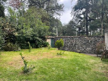 Venta casa en Fraccionamiento Monte Rubí Huitzilac - V258