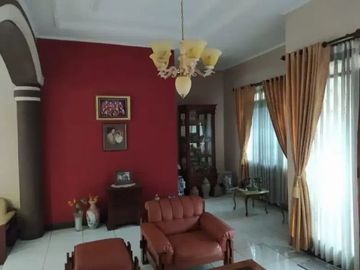 Rumah Lama Siap Huni di Sayap Buahbatu Pasir salam Kembar