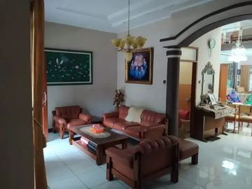 Rumah Lama Siap Huni di Sayap Buahbatu Pasir salam Kembar