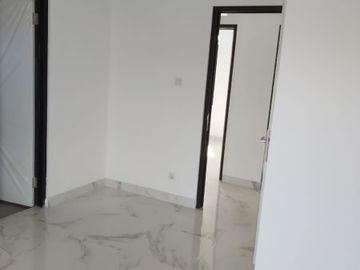 Rumah baru LUX minimalis 2 lantai di cikutra dekat cigadung