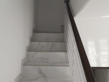 Rumah baru LUX minimalis 2 lantai di cikutra dekat cigadung