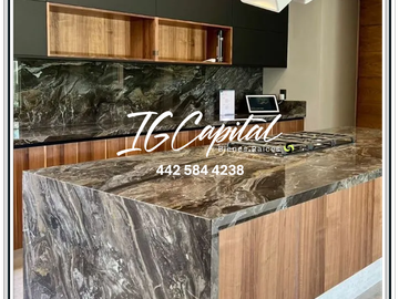 RESIDENCIA en Altozano  -Jardín con Jacuzzi con una vista a la reserva - RIO