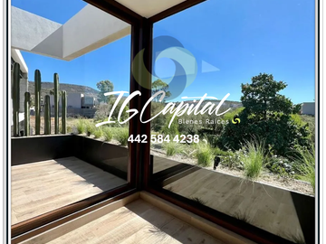 RESIDENCIA en Altozano  -Jardín con Jacuzzi con una vista a la reserva - RIO