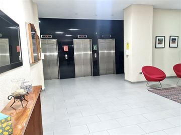 Departamento en Venta en Catedral / Metro Santa Ana