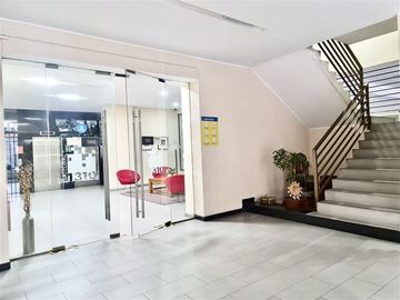 Departamento en Venta en Catedral / Metro Santa Ana