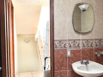 Venta de casa super ubicada a espaldas de plaza Morelia, cerca de las Américas