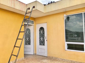 Venta de casa super ubicada a espaldas de plaza Morelia, cerca de las Américas