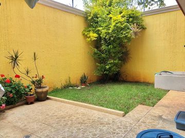 Venta de casa super ubicada a espaldas de plaza Morelia, cerca de las Américas