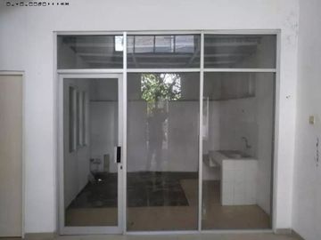 Rumah Wisata Semanggi Mangrove, Strategis