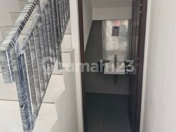 Disewakan Rumah Uk6x15