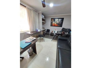 VENTA DE CASA DE DOS PISOS EN LA CASTELLANA DE MONTERA