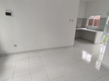 Rumah Mewah Elegan Siap Huni Dekat Westlake Resto