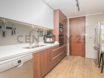 Departamento con gran Terraza Privada y Quincho