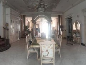 Rumah Mewah Pakuwon City, Private Pool, Jalan BOULEVARD Private Pool