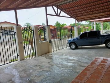 Se vende casa en Terrazas, Brisas del Golf